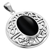 Round Celtic Knot Silver Pendant set w Oval Black Onyx, p470