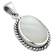 Mother of Pearl Oval Silver Pendant, p538