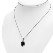 Black Onyx Oval Silver Pendant, p538