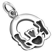 Tiny Celtic Claddagh Pendant, pn111