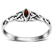 Celtic Thin Trinity Knot Silver Ring w Garnet, r494