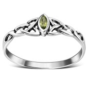 Celtic Thin Trinity Knot Silver Ring w Peridot, r494