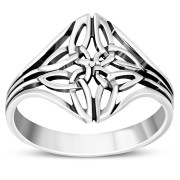 Celtic Trinity Knots Plain Silver Ring, rp819