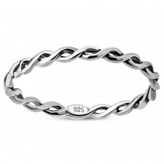 Twisted Thin Plain Silver Band Ring, rp844