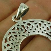 Large Celtic Knot Round Silver Pendant, pn537
