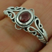 Native American Garnet Ring, 925 Sterling Silver, r490