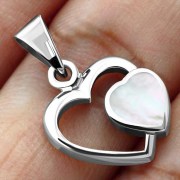 Mother of Pearl Hearts Silver Pendant, p547