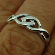 Plain Celtic Knot Ring, rp621