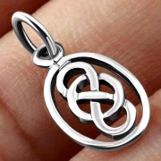 Celtic Knot Silver Pendant, pn430