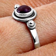 Garnet Silver Ring, r517