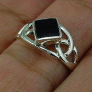 Black Onyx Celtic Knot Silver Ring, r535