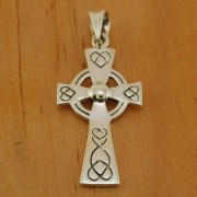 Small Celtic Trinity Knot Cross Pendant, pn165