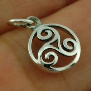 Tiny Silver Triskle Triple Spiral Pendant, pn417